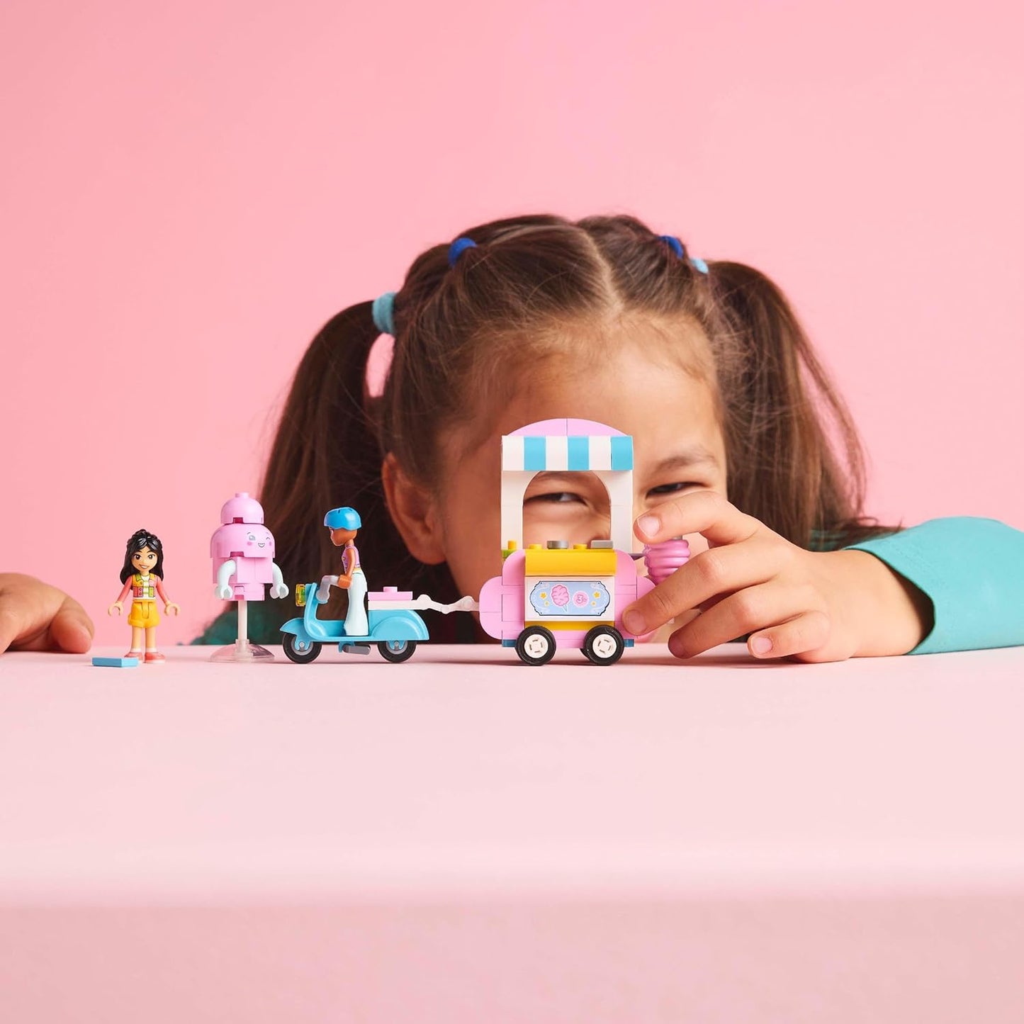 LEGO® | Friends: Cotton Candy Stand and Scooter (42643)