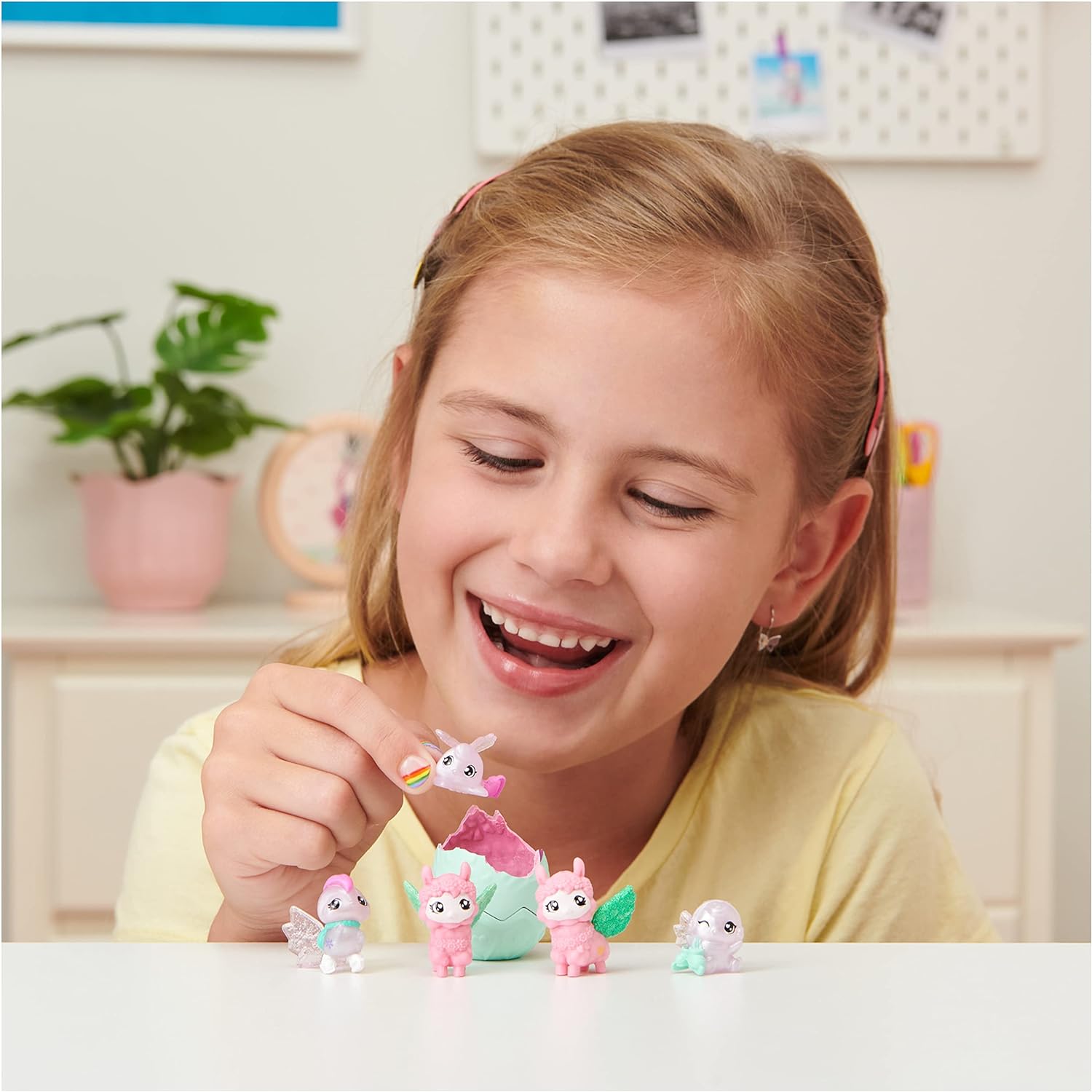 Hatchimals: Family Surprise Assorted