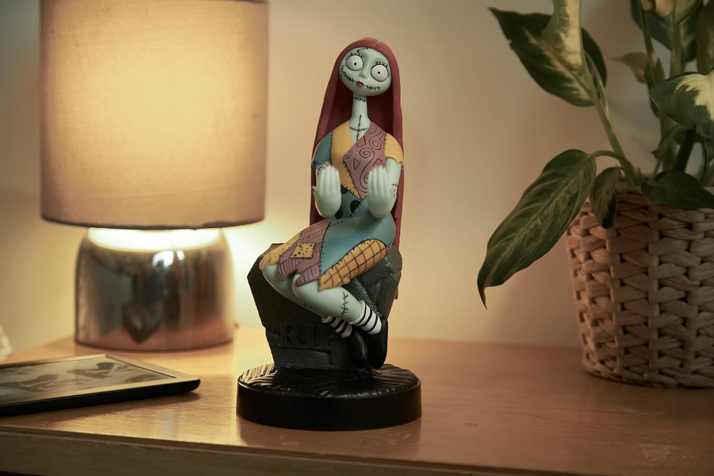 Cable Guys: Nightmare Before Christmas Sally