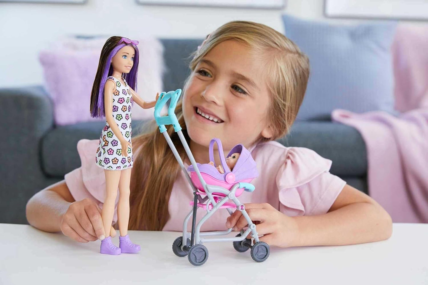 Barbie Skipper Babysitters Brunette Doll & Playset