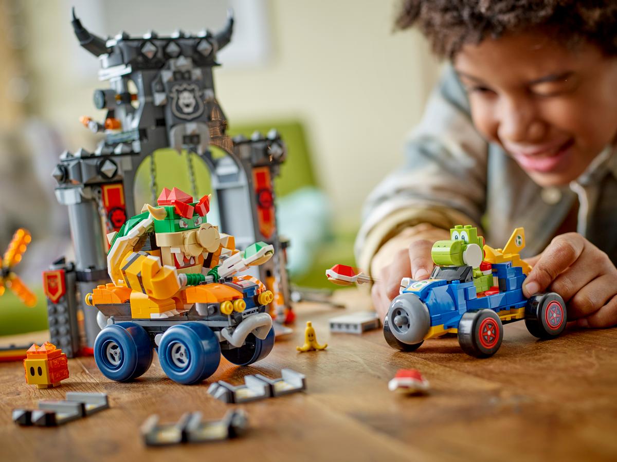 LEGO® | Super Mario: Mario Kart – Bowser's Castle (72039)