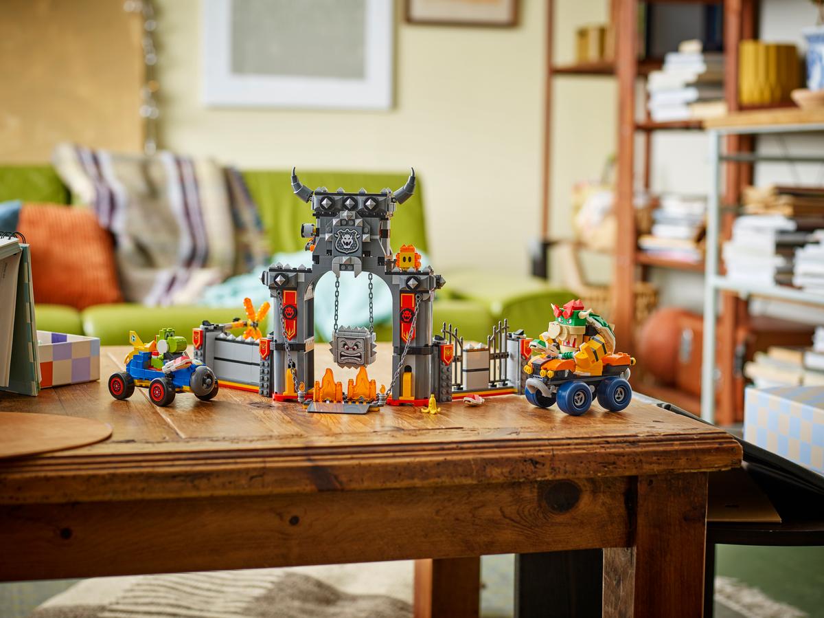 LEGO® | Super Mario: Mario Kart – Bowser's Castle (72039)