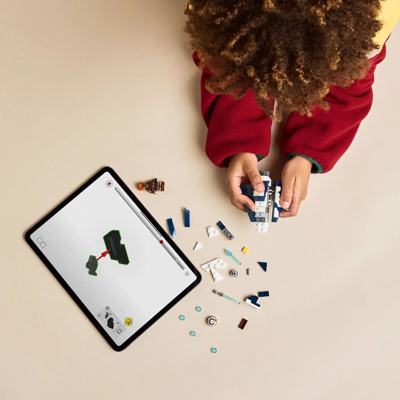 LEGO® | Star Wars: Plo Koon's Jedi Starfighter Microfighter (75400)