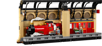 LEGO® | Harry Potter: Book Nook: Hogwarts Express (76450)