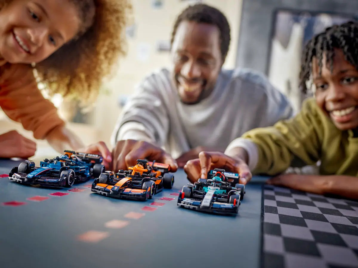 LEGO® | Speed Champions: Mercedes-AMG F1 W15 Race Car (77244)