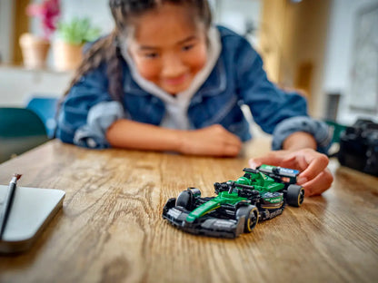 LEGO® | Speed Champions: Aston Martin Aramco F1 AMR24 Race Car (77245)