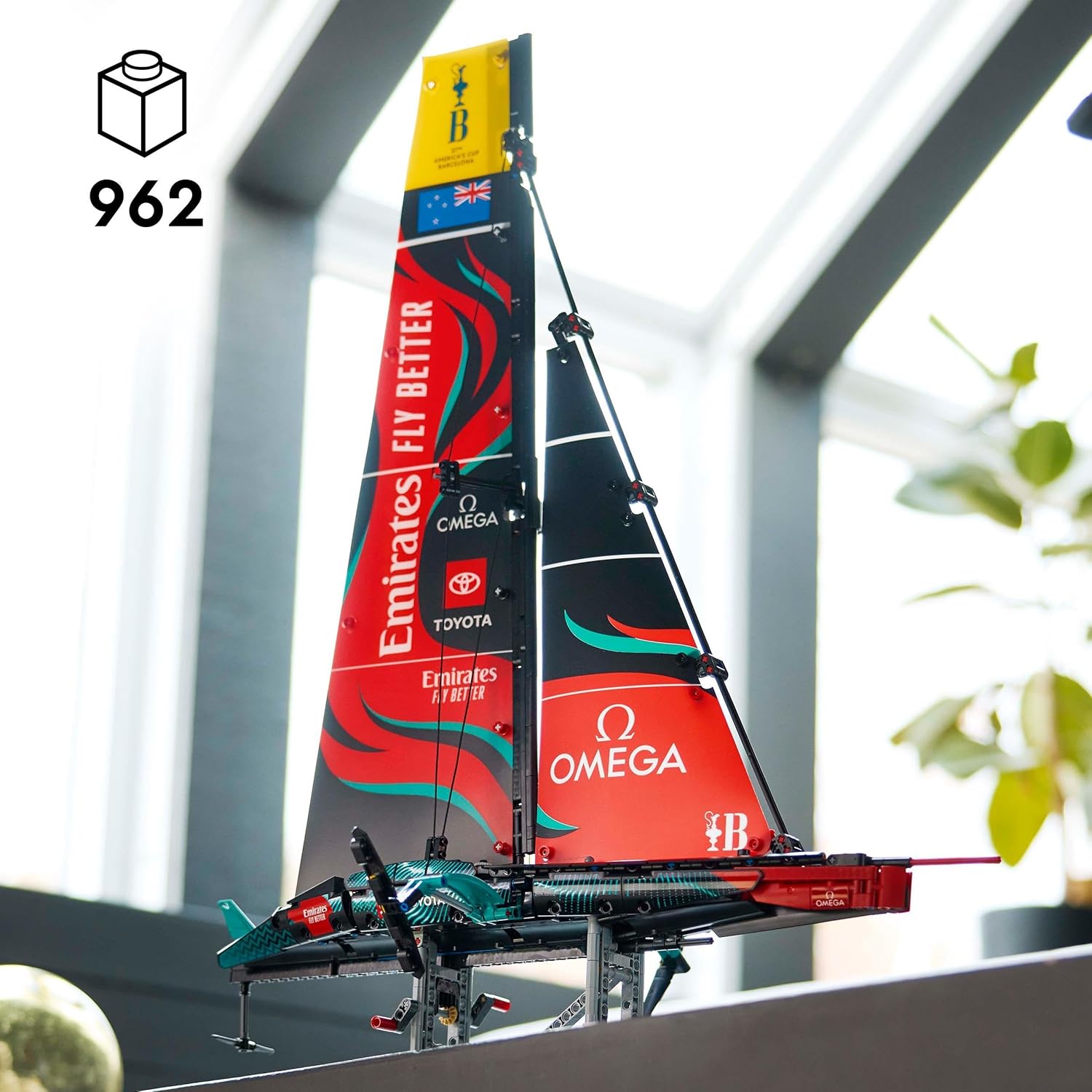 LEGO® | Technic: Emirates Team New Zealand AC75 Yacht (42174)