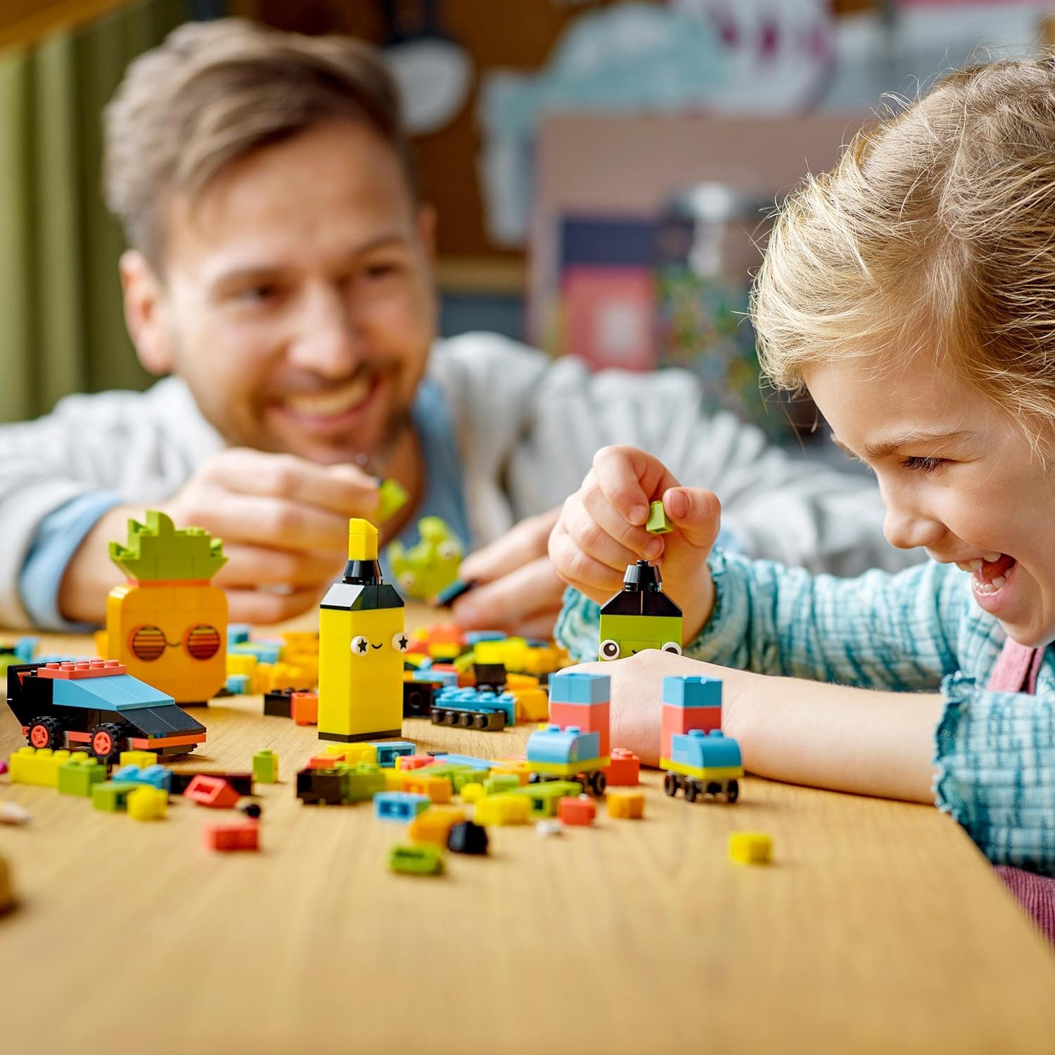LEGO® | Classic: Creative Neon Fun (11027)