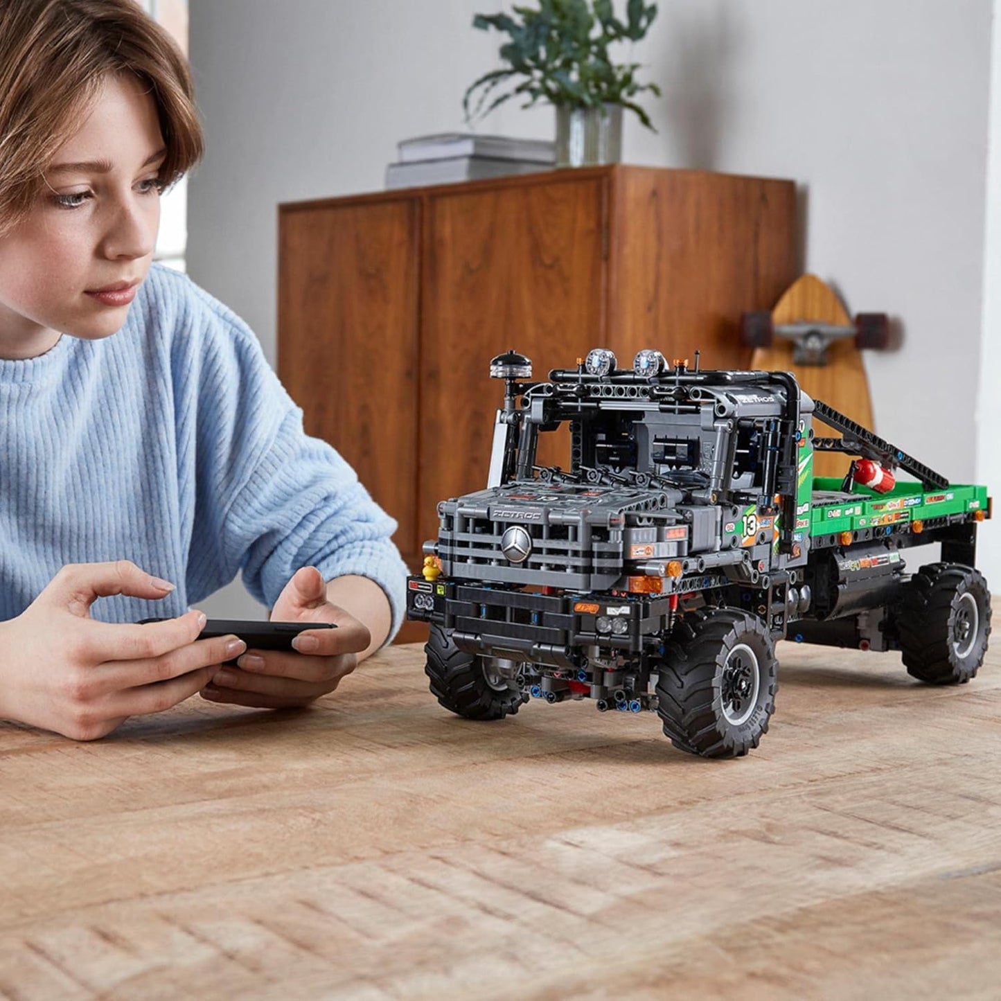 LEGO® | Technic: Mercedes-Benz Zetros Trial (42129)
