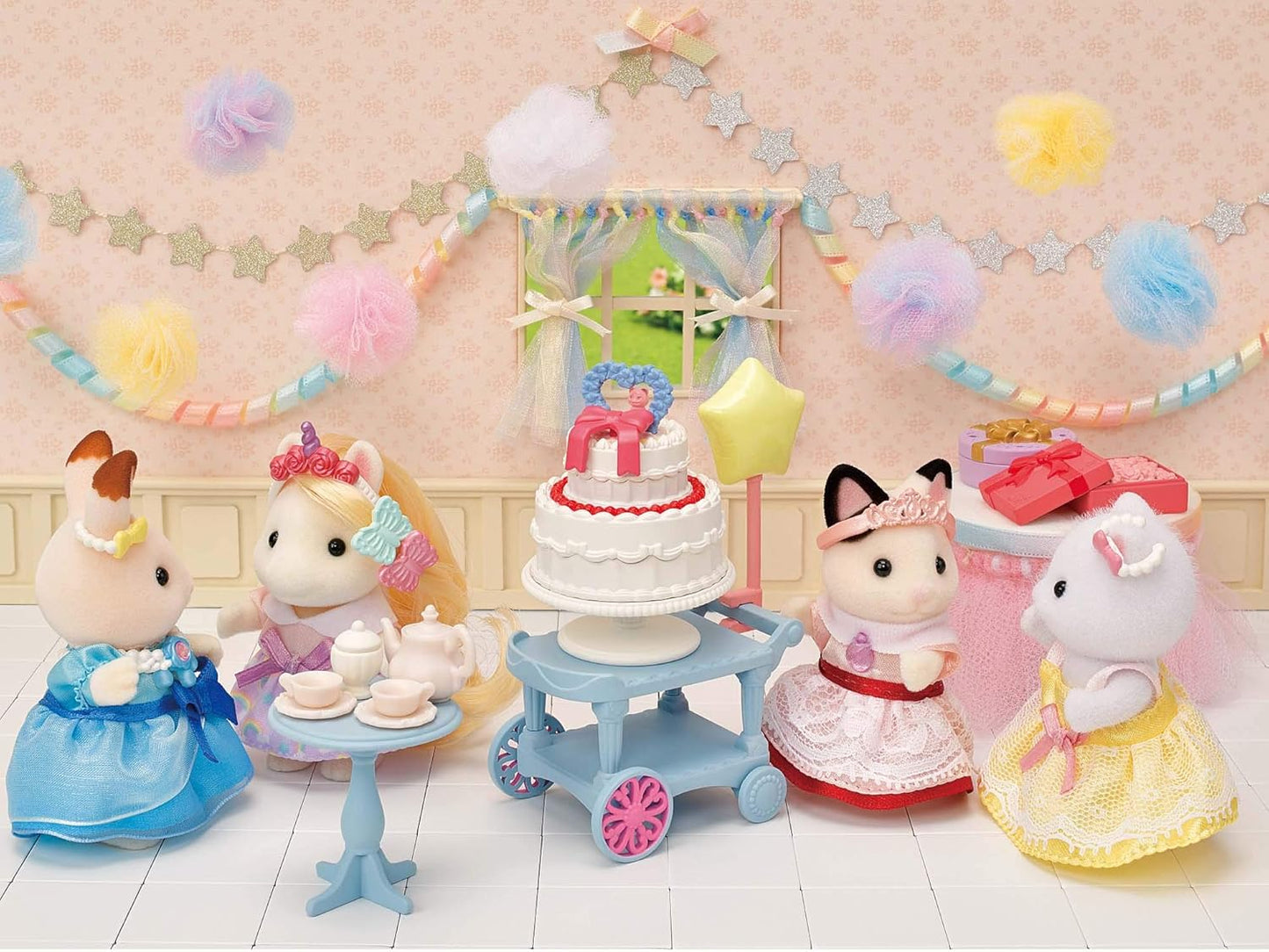 Sylvanian Families: Party Time Playset - Tuxedo Cat Girl