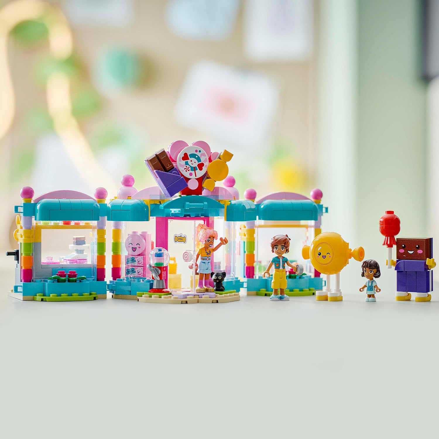 LEGO® | Friends: Heartlake City Candy Store (42649)