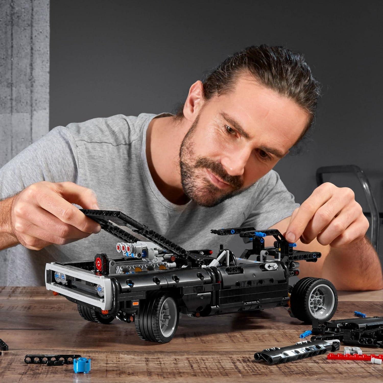 LEGO® | Technic: Fast & Furious - Dom's Car (42111)