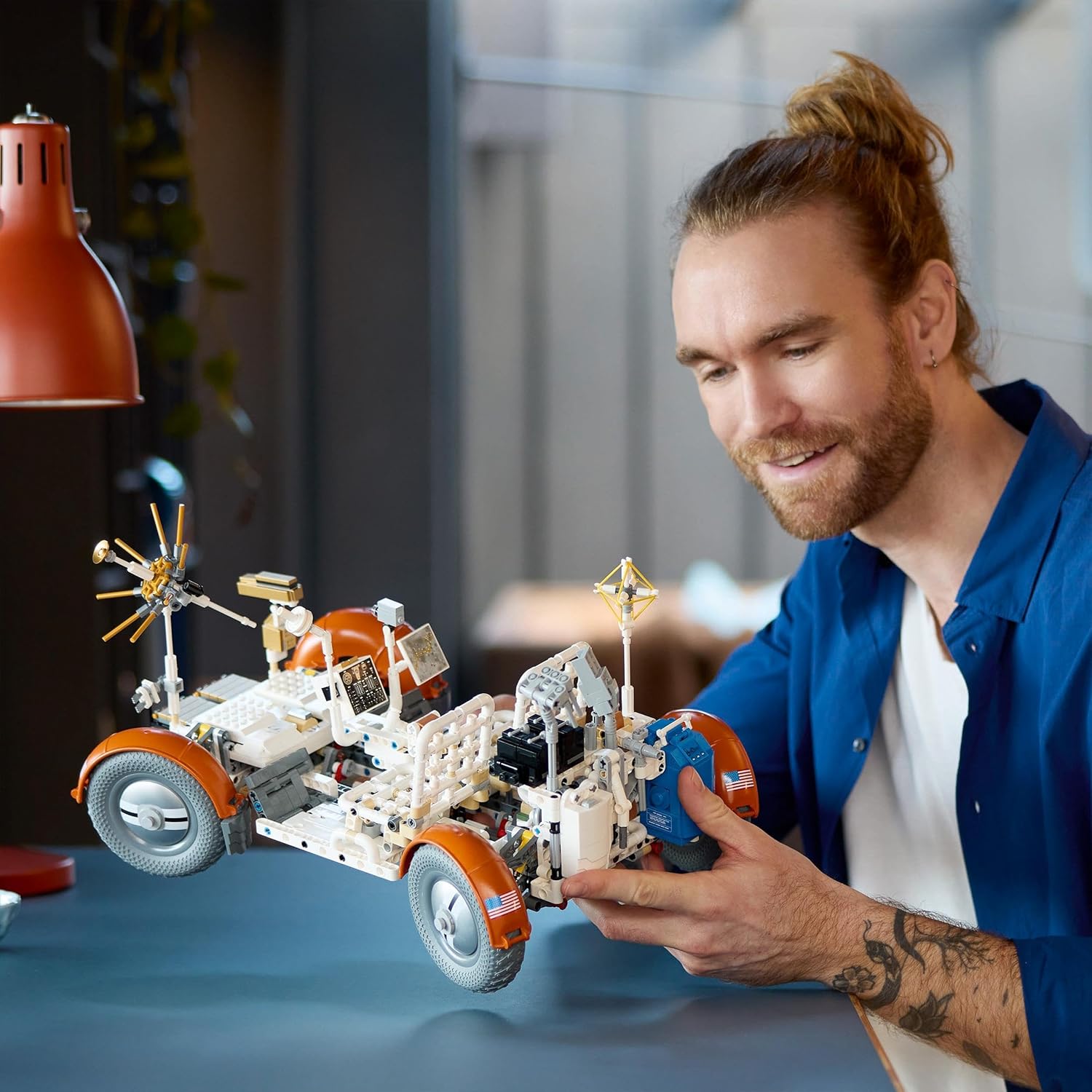 LEGO® | Technic: NASA Apollo Lunar Roving Vehicle - LRV (42182)
