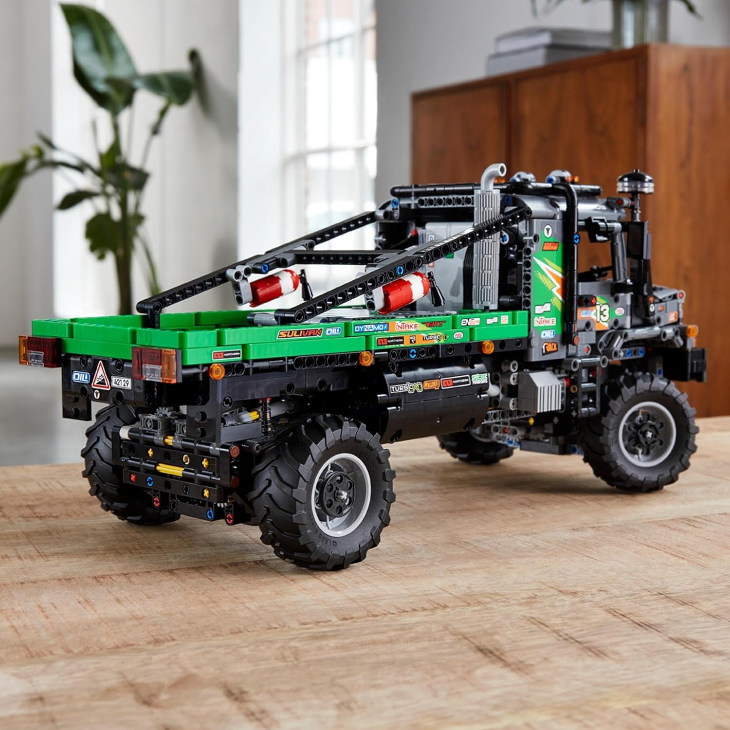 LEGO® | Technic: Mercedes-Benz Zetros Trial (42129)