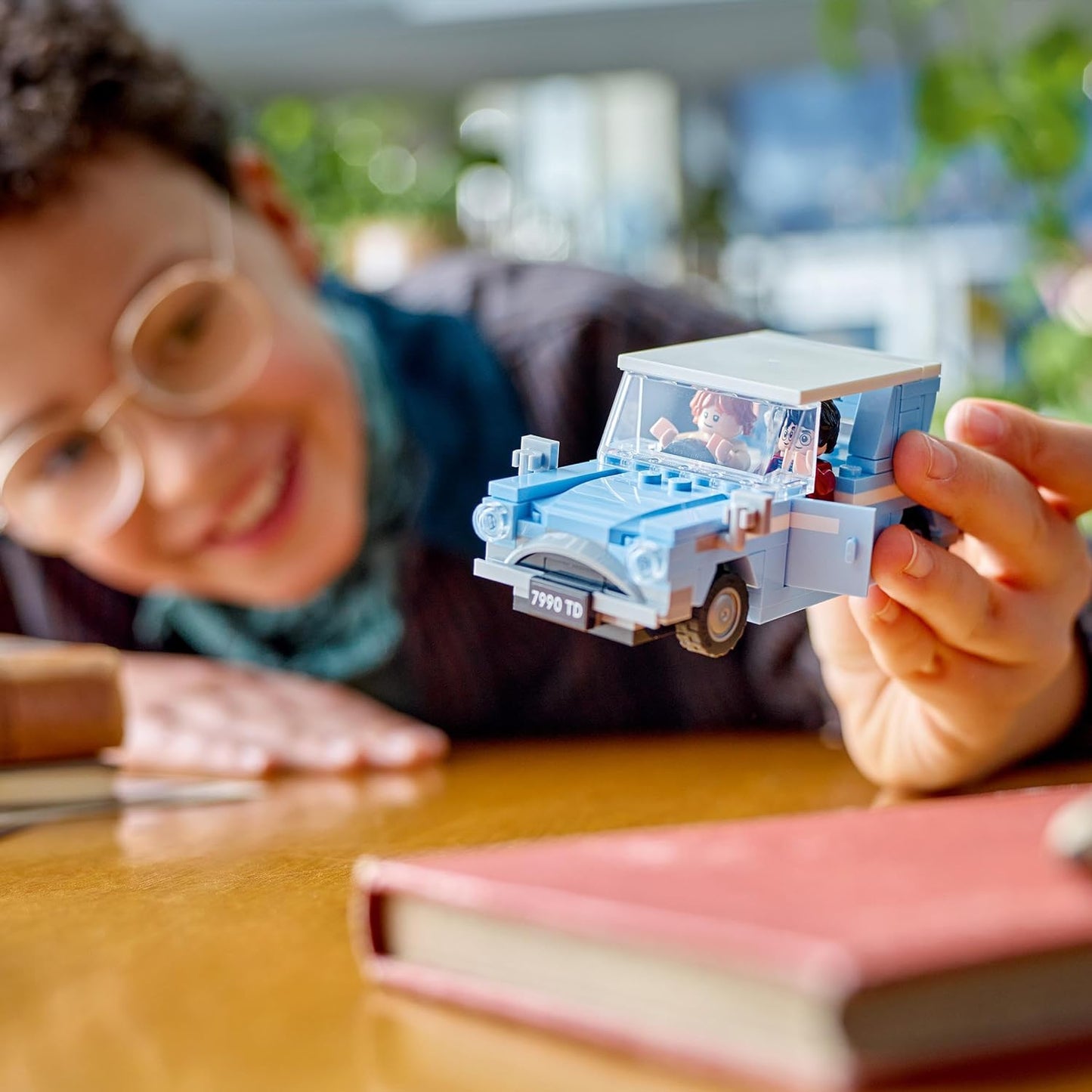 LEGO® | Harry Potter: Flying Ford Anglia (76424)