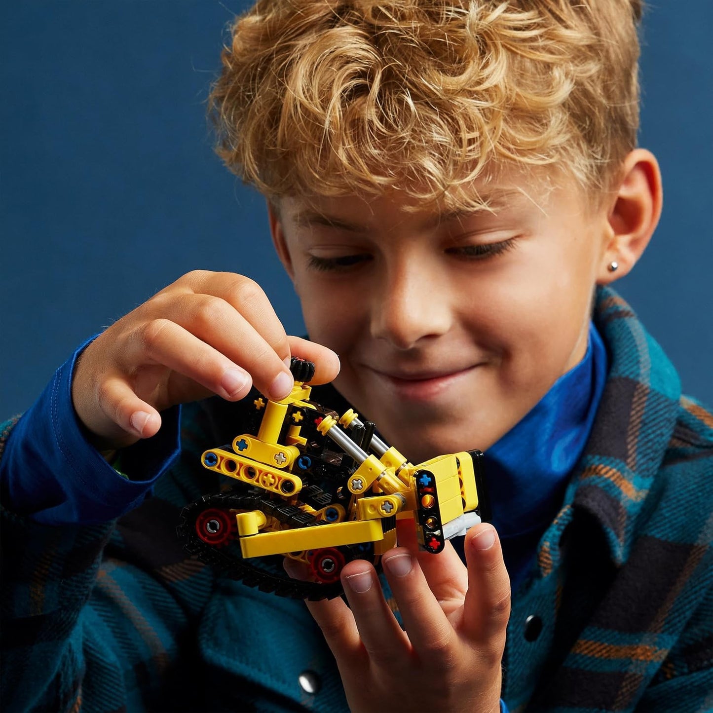 LEGO® | Technic: Heavy-Duty Bulldozer (42163)