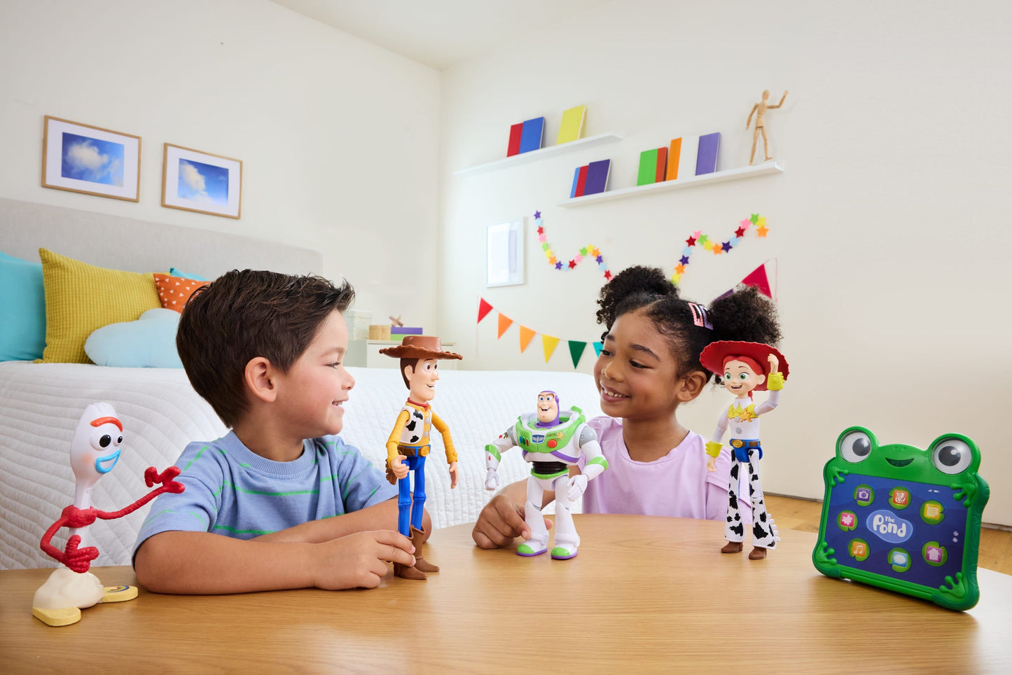 Toy Story 5: Talking Forky Figure