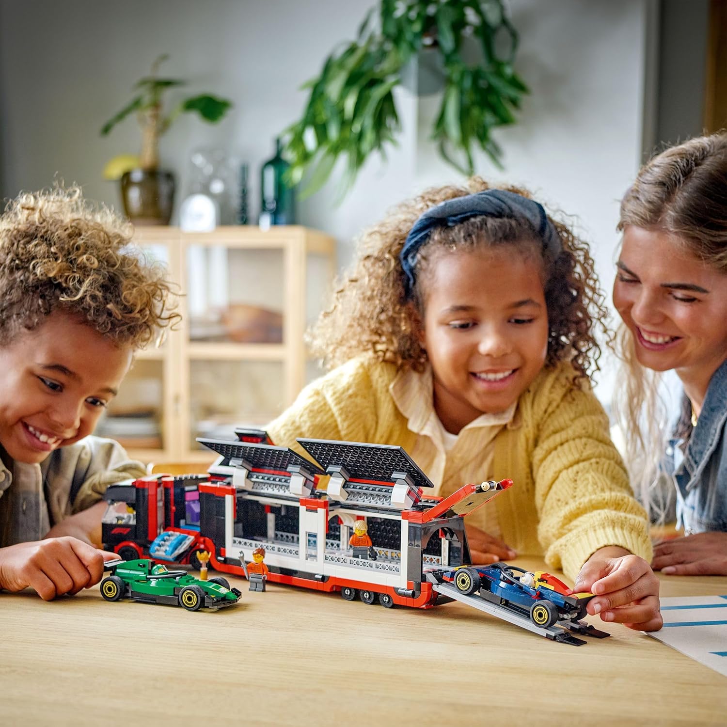 LEGO® | City: F1 Truck with RB20 & AMR24 F1 Cars (60445)