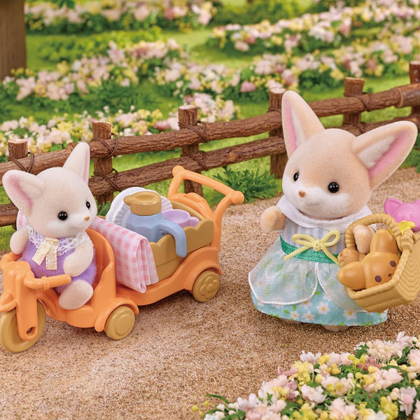 Sylvanian Families: Sunny Picnic Set -Fennec Fox Sister & Baby