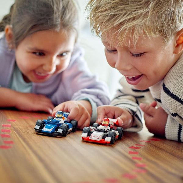 LEGO® | City: F1 Williams Racing & Haas F1 Race Cars (60464)