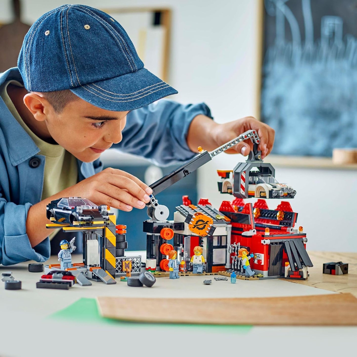 LEGO® | City: Scrapyard with Cars (60472)
