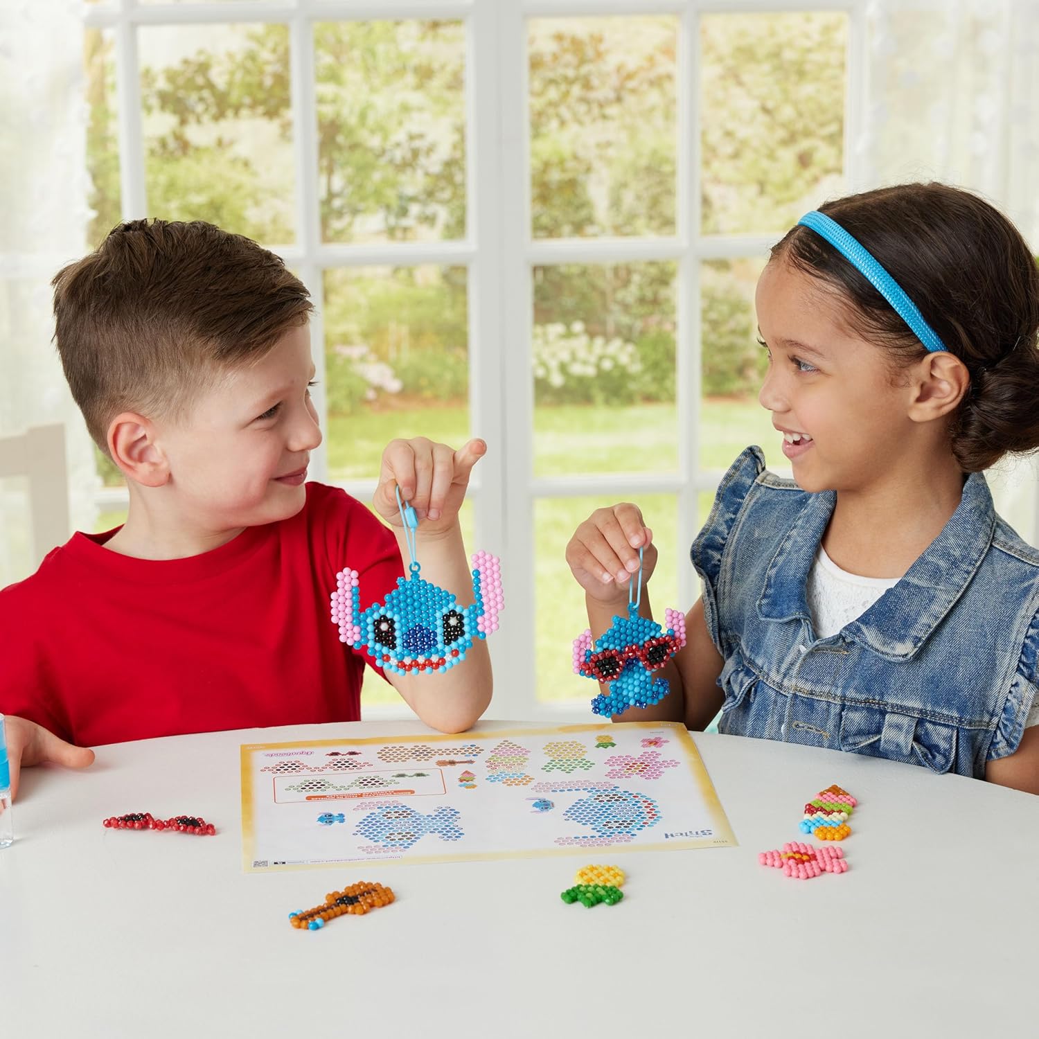 Aquabeads Stitch Keychain Craft Kit