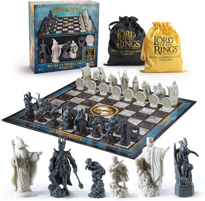 The Lord of the Rings: Battle for Middle-earth Chess Set