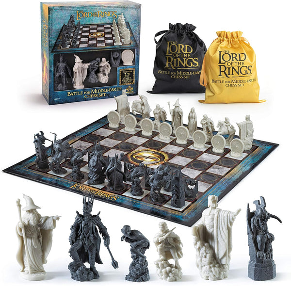 The Lord of the Rings: Battle for Middle-earth Chess Set