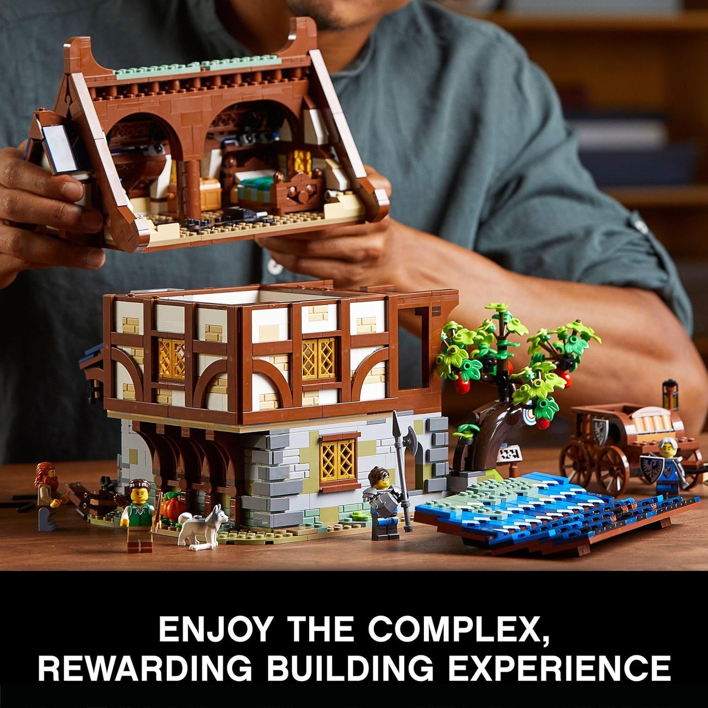 LEGO® | Ideas: Medieval Blacksmith (21325)