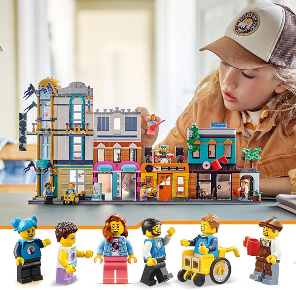 LEGO® | Creator 3-in-1: Main Street (31141)