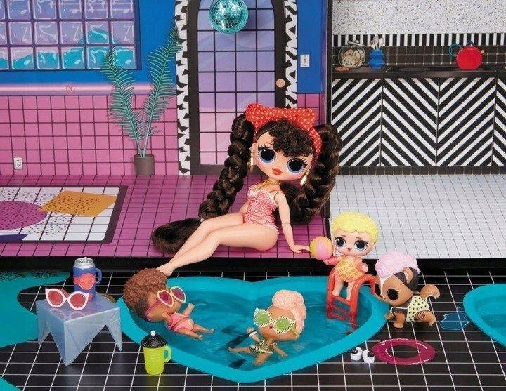 LOL OMG House - New Real Wood Doll House with 85+ Surprises | 3 Stories, 6 Rooms including Elevator, Tub, Pool, Patio, Living Room, Kitchen, Piano Bedroom, Bathroom, and Fashion Closet