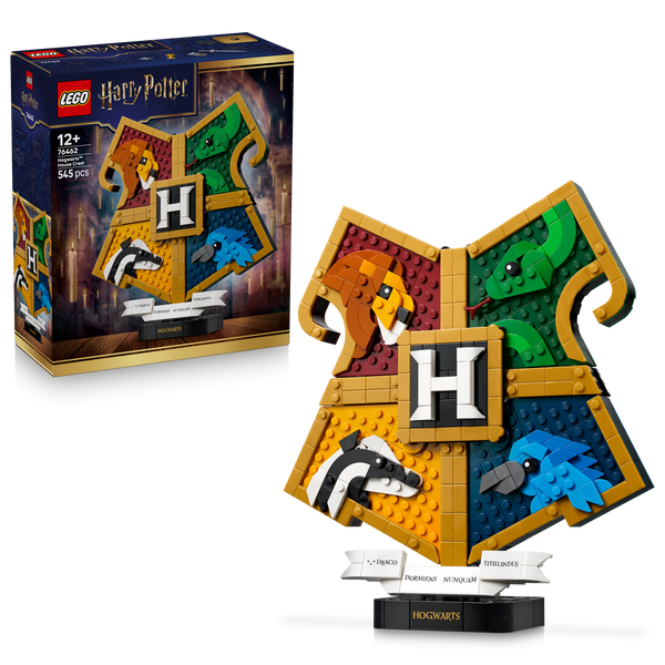 LEGO® | Harry Potter: Hogwarts House Crest (76462) - box and product image