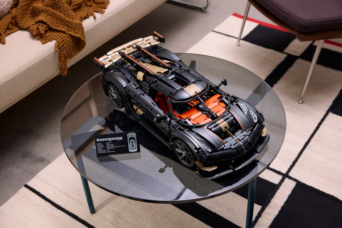 LEGO® | Technic: Koenigsegg Sadair's Spear Megacar (42232)
