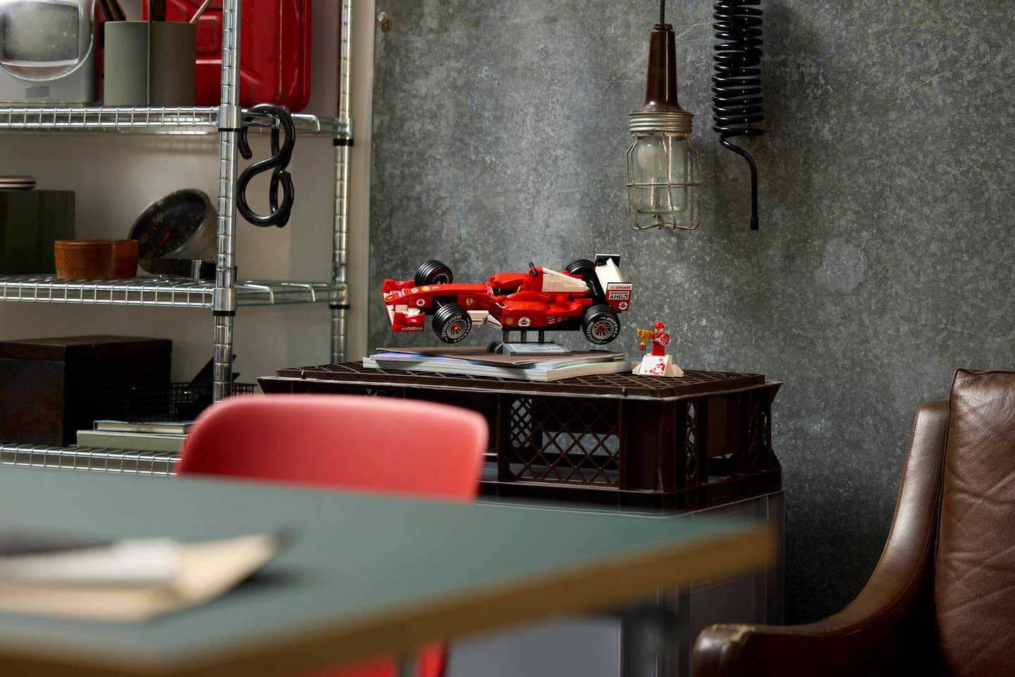 LEGO® | Icons: Ferrari F2004 & Michael Schumacher (11375)