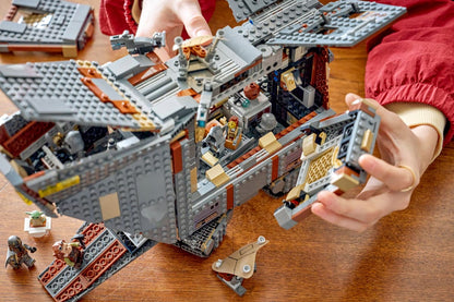 LEGO® | Star Wars: Offworld Sandcrawler and Mudhorn (75453)