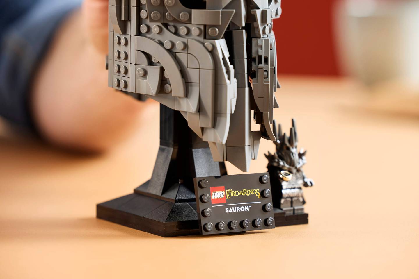 LEGO® | Icons: The Lord of the Rings - Sauron's Helmet (11373)