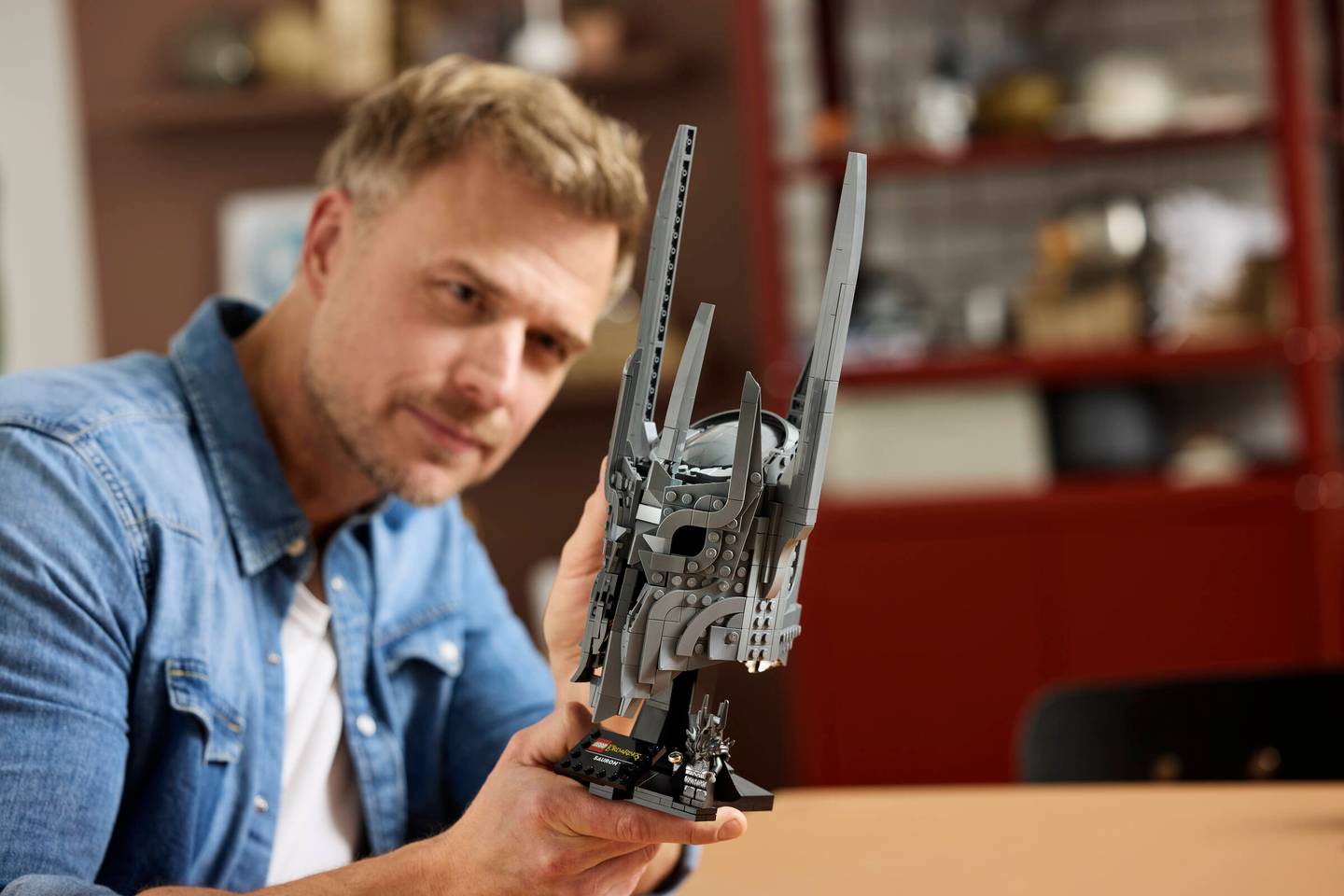 LEGO® | Icons: The Lord of the Rings - Sauron's Helmet (11373)