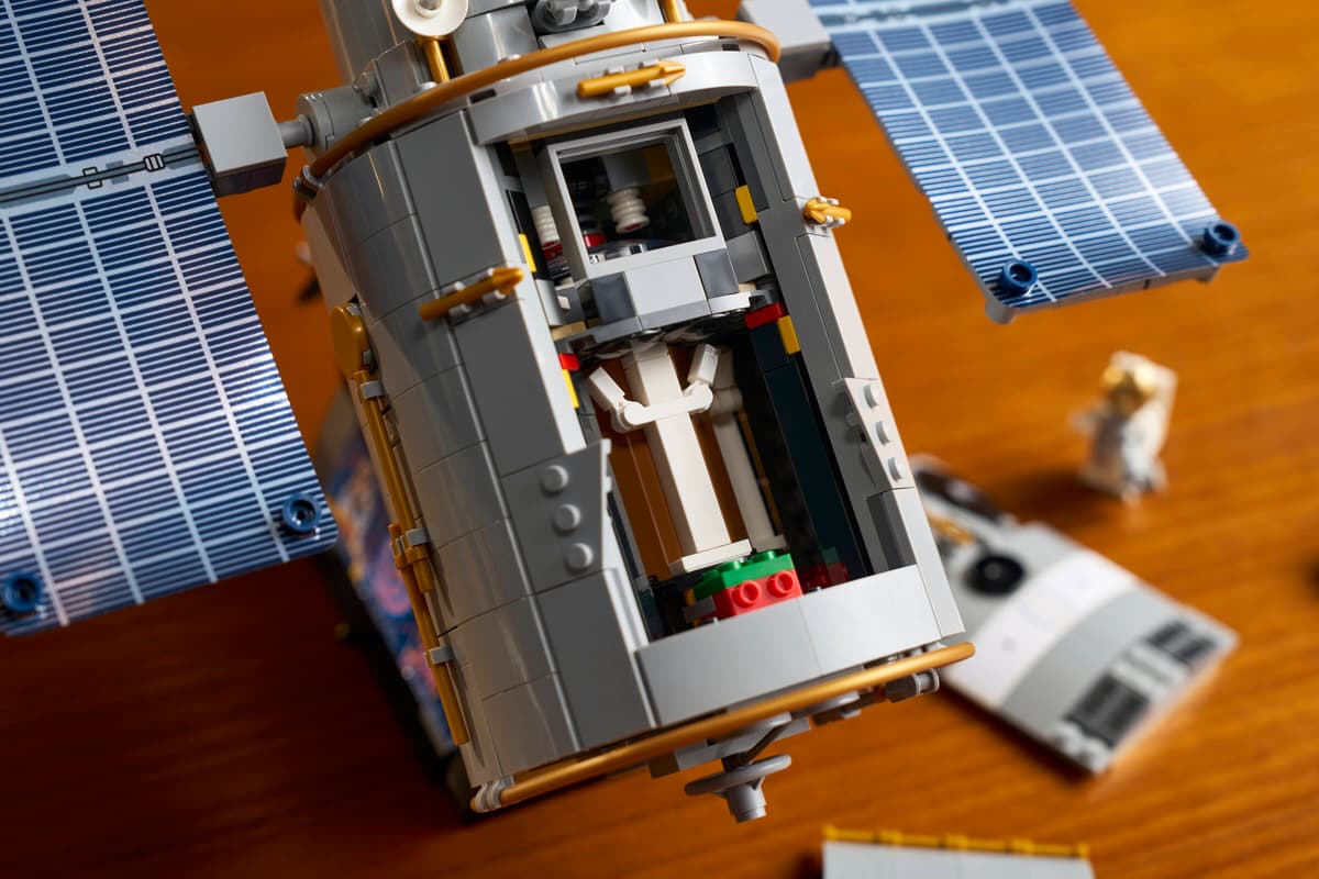 LEGO® | Icons: Hubble Space Telescope (11382)