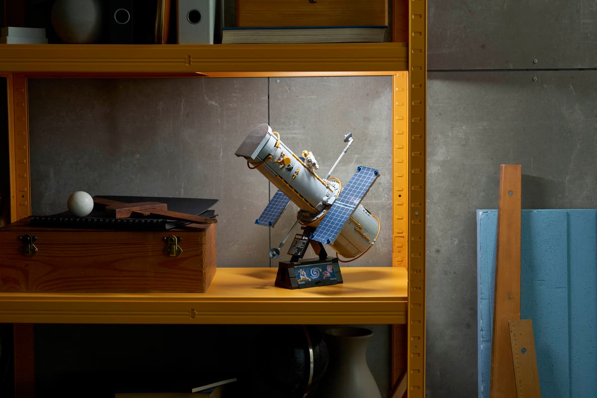 LEGO® | Icons: Hubble Space Telescope (11382)
