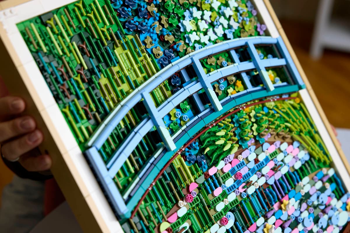 LEGO® | Art: Claude Monet - Bridge over a Pond of Water Lilies (31220)