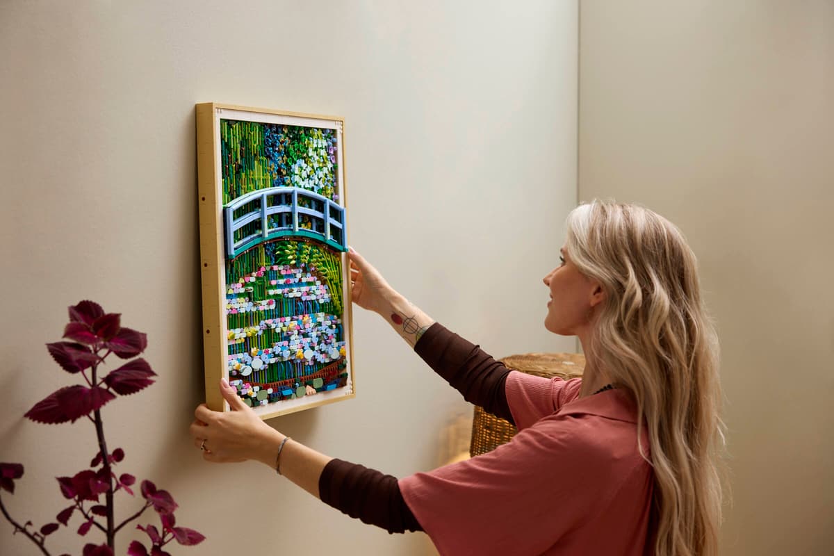 LEGO® | Art: Claude Monet - Bridge over a Pond of Water Lilies (31220)
