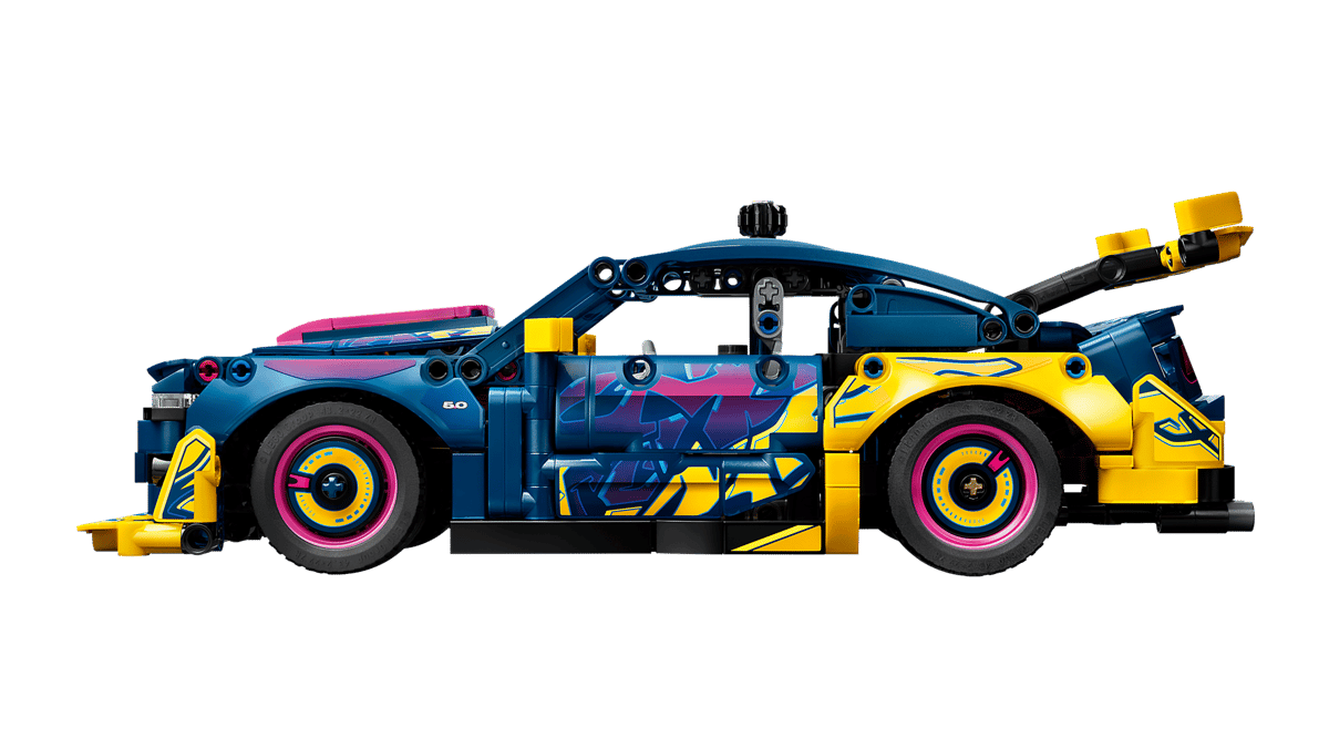 LEGO® | Technic: Custom Garage Ford Mustang GT (42236)