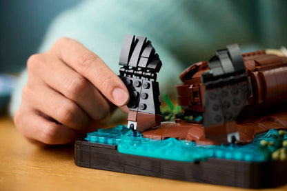 LEGO® | Ideas: Floating Sea Otters (21366)