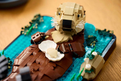 LEGO® | Ideas: Floating Sea Otters (21366)