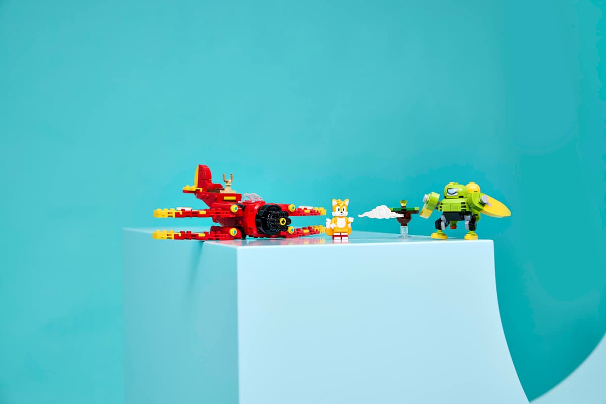 LEGO® | Sonic the Hedgehog: Tails' Tornado-1 (77119)