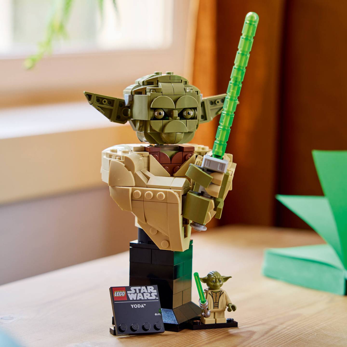 LEGO® | Star Wars™: Yoda™ Bust (75438)
