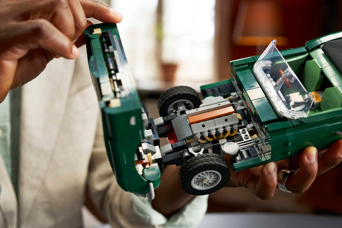 LEGO® | Icons: Jaguar E-Type (11381)