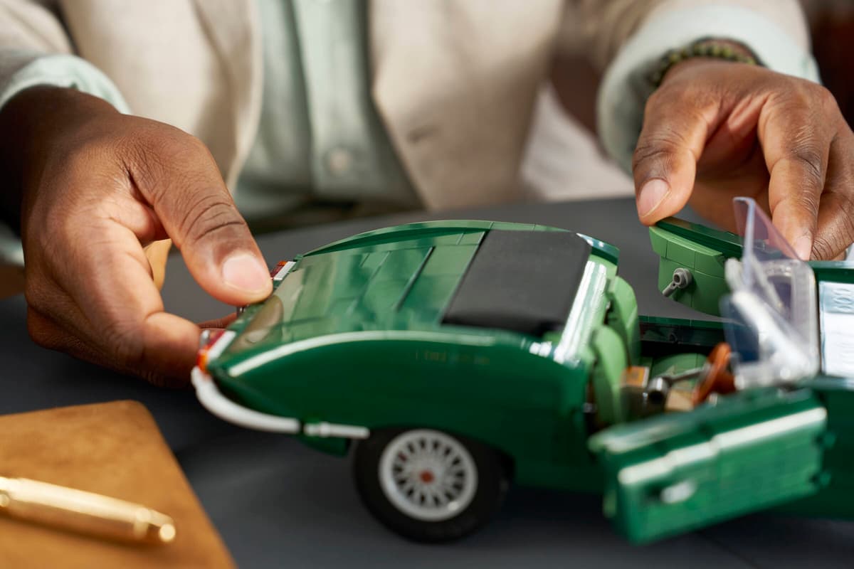 LEGO® | Icons: Jaguar E-Type (11381)