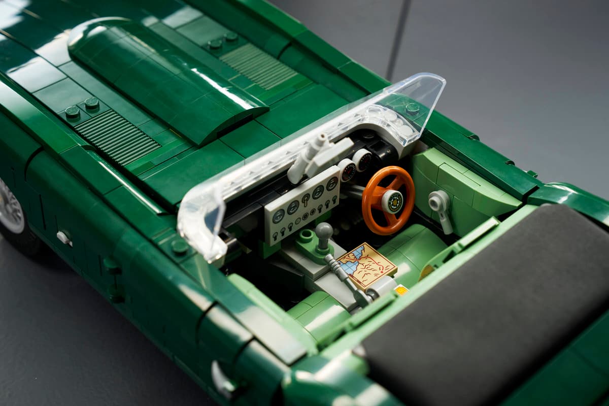 LEGO® | Icons: Jaguar E-Type (11381)