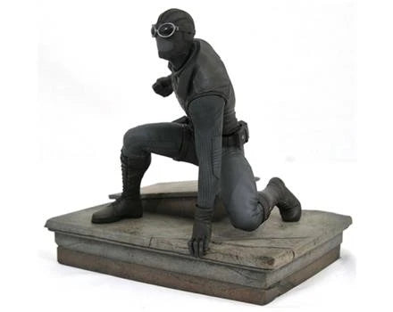 Diamond Select Marvel Gallery Black Suit Spiderman Re Run